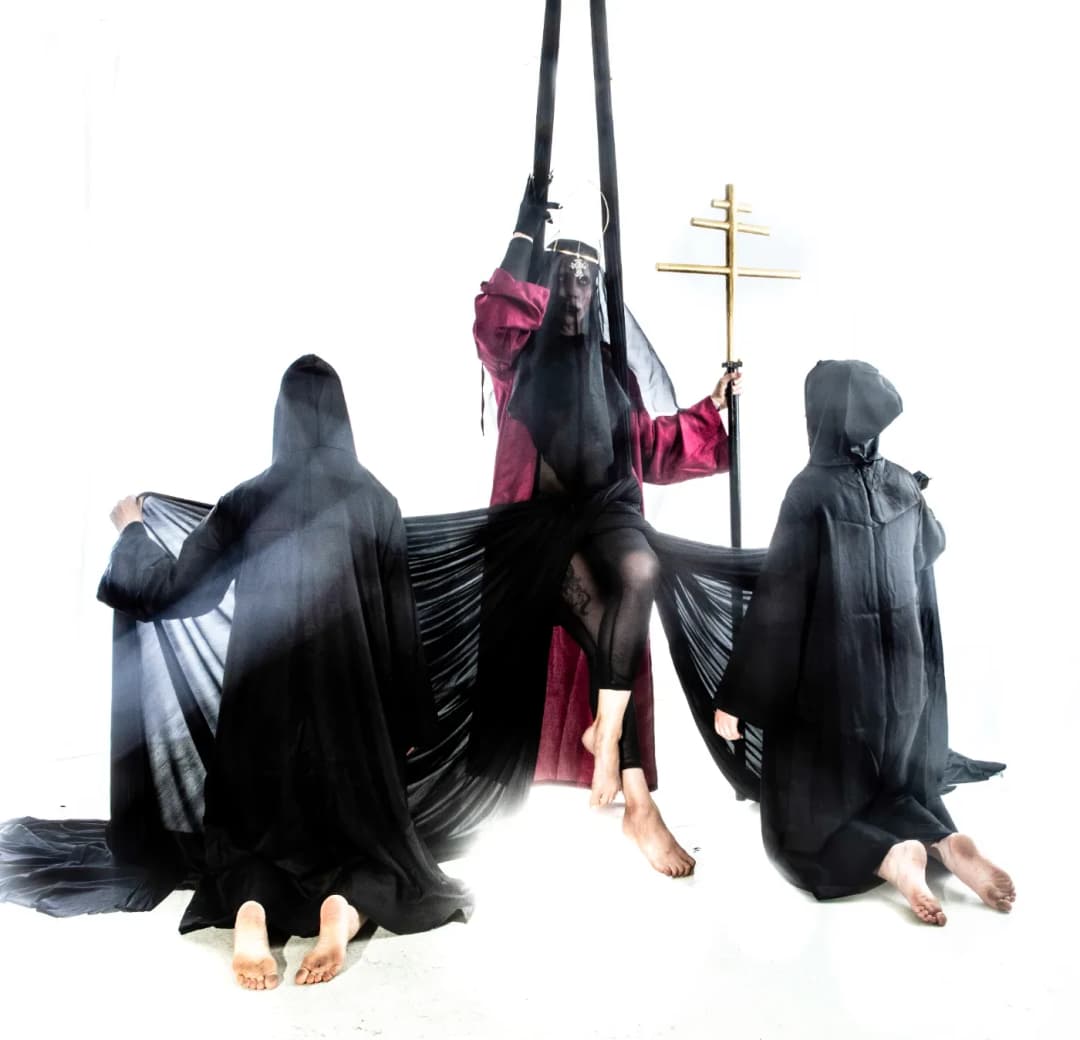 The Hierophant photo 2