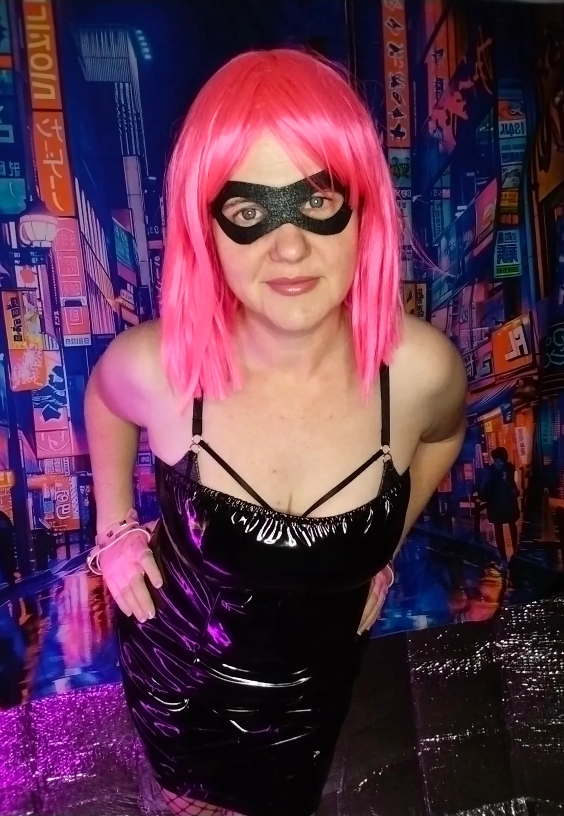 Neon Dominata