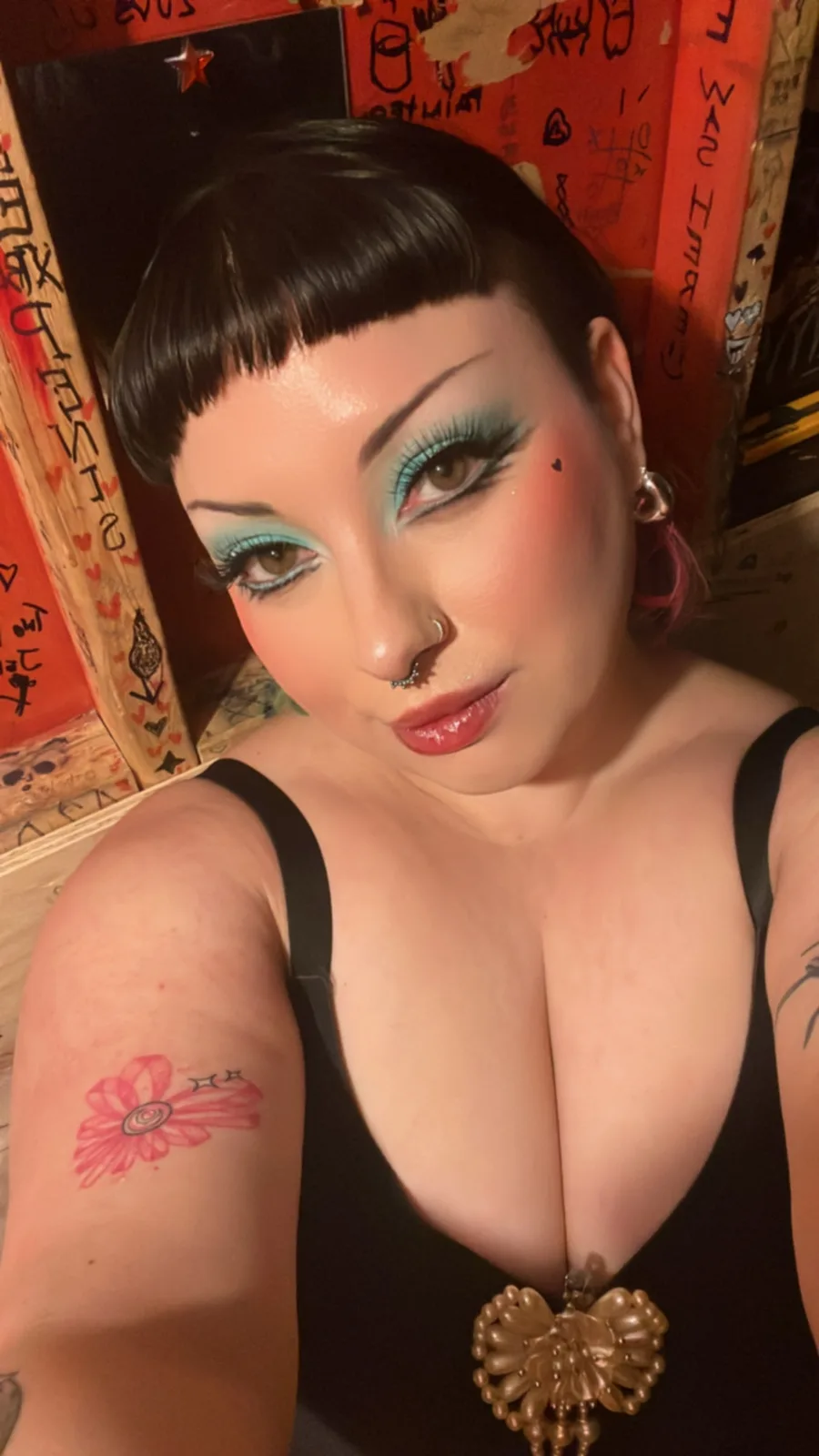 Delulu Darling
