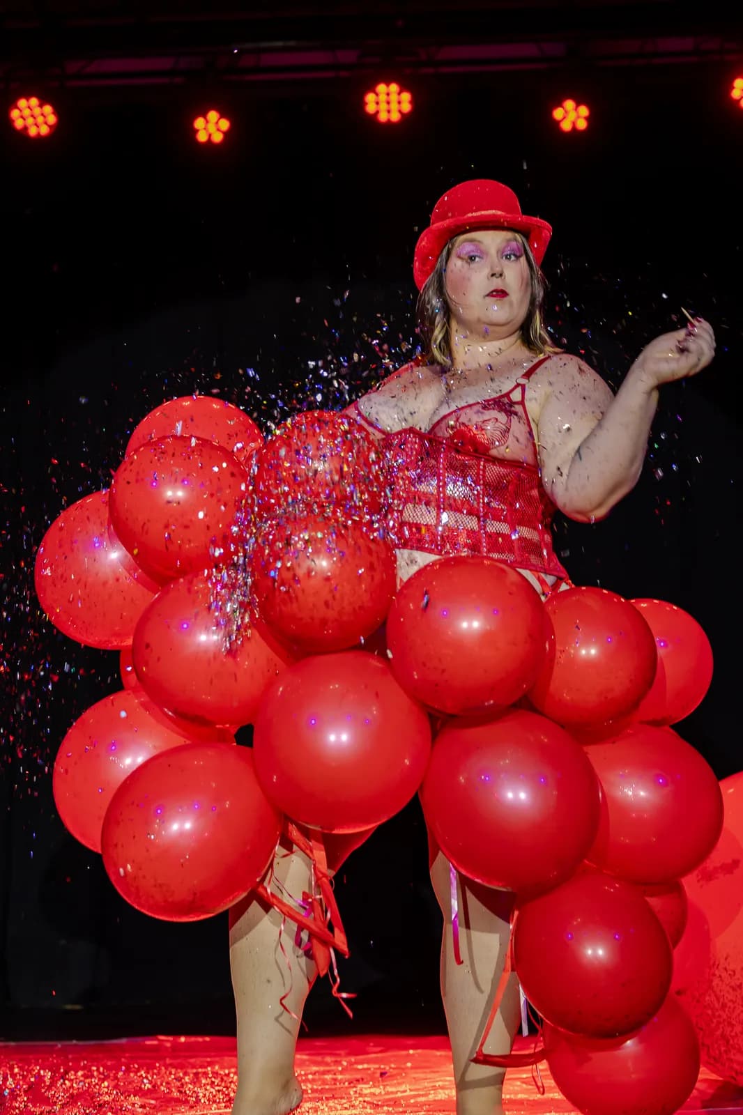 99 Red Balloons